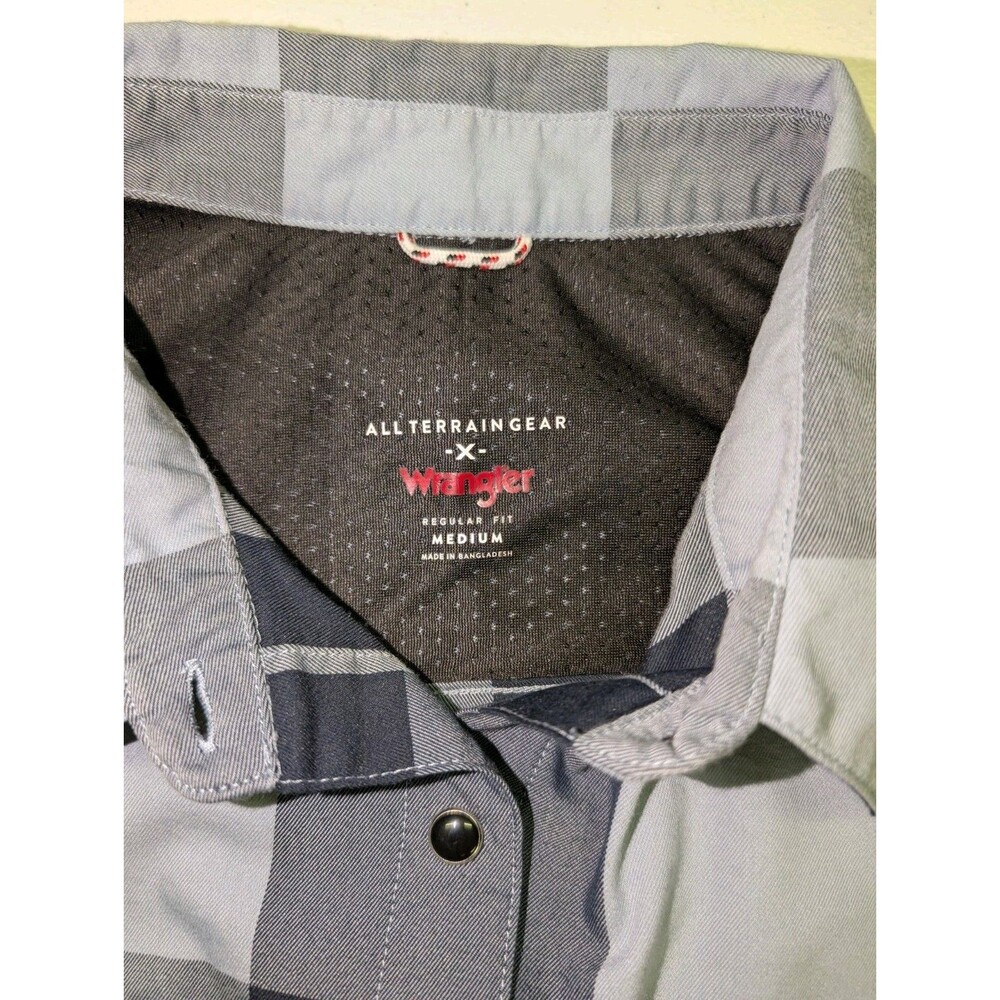 Wrangler ATG Shirt Men's Med Roll Tab Sleeve Vented Lightweight All-Terrain - Picture 3 of 10
